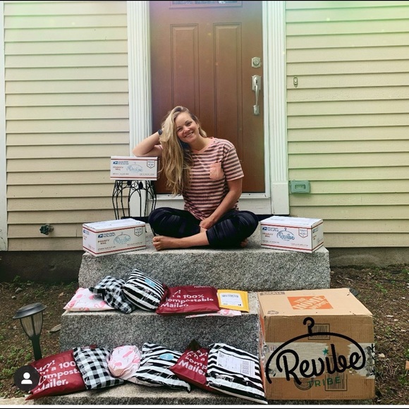 25% off today only on bundles. Price comes off automatically - Picture 1 of 16